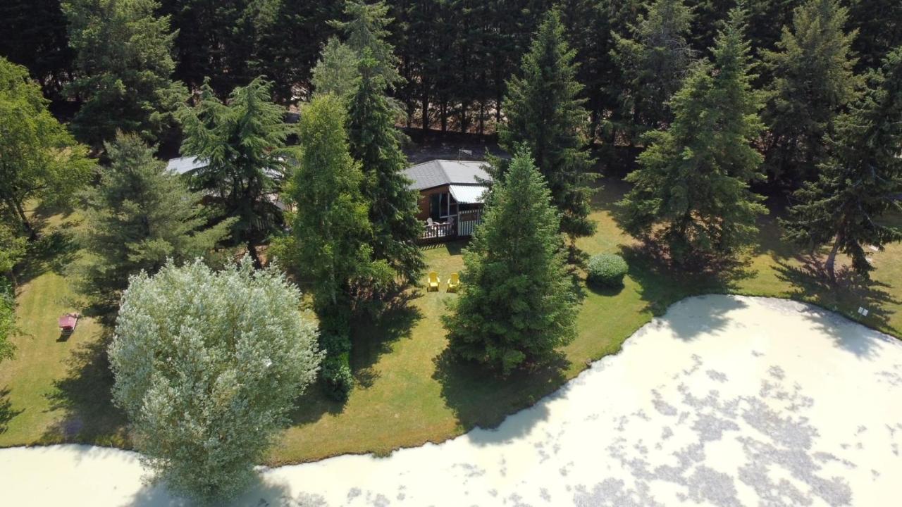 Chalet La Perche Au Bord De L'Eau Lion-en-Sullias Buitenkant foto